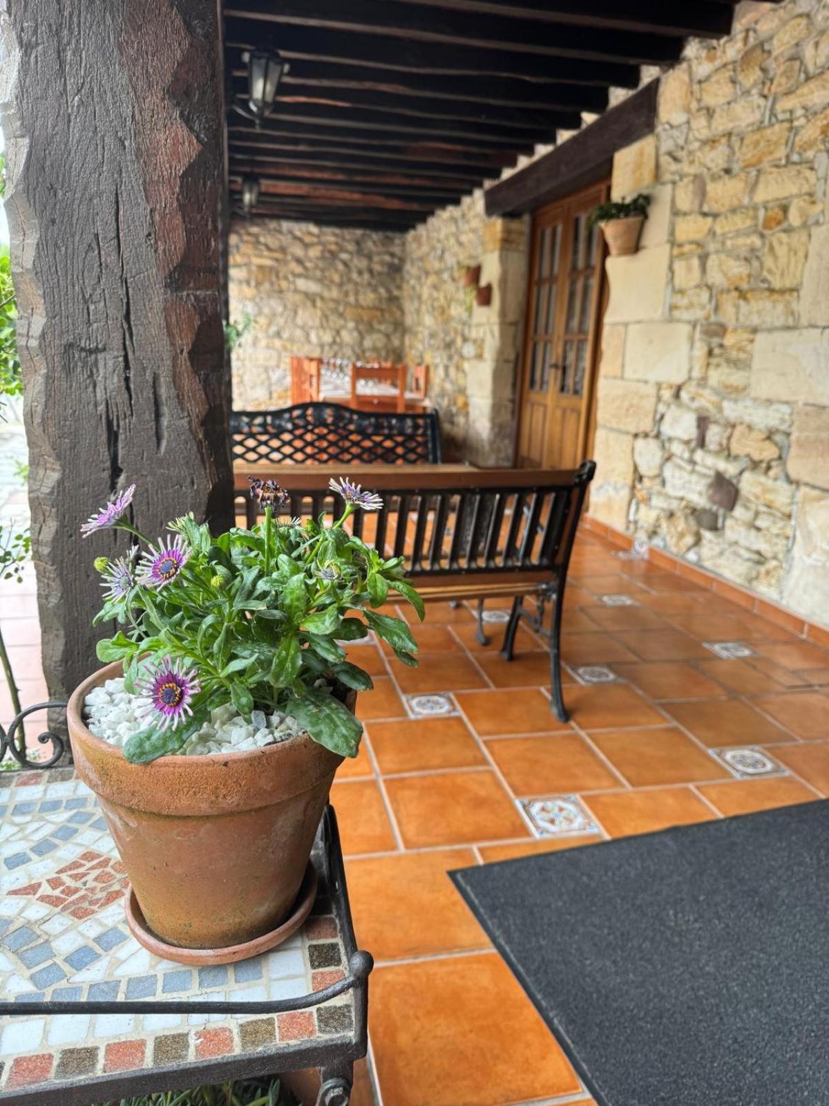 Bed and Breakfast La Venta De Quijas Exteriér fotografie