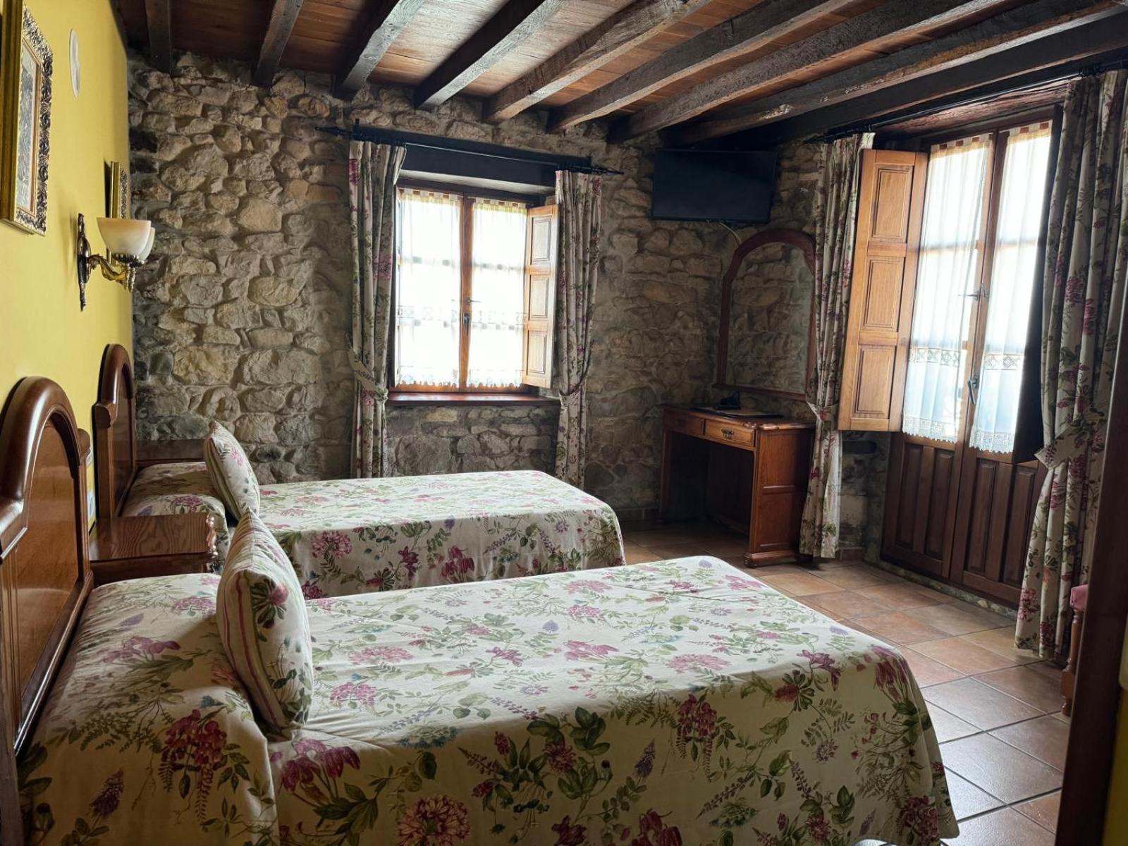 Bed and Breakfast La Venta De Quijas Exteriér fotografie